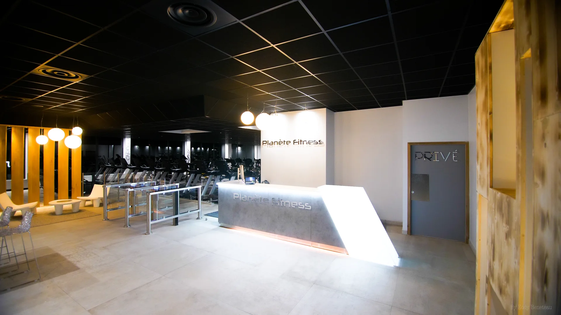 L’accueil du club Planète Fitness Mas des Rosiers